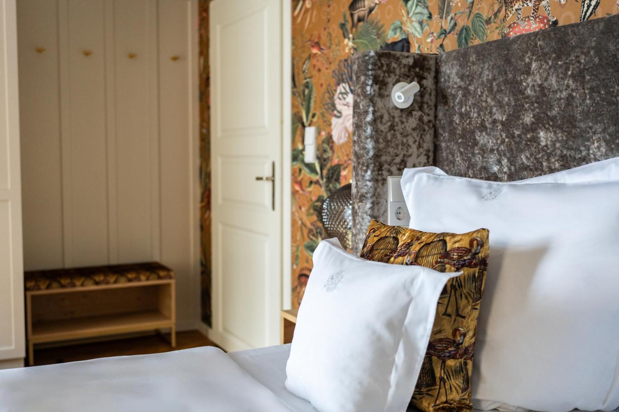 Schlossresidenz - Boutique Apartments & Hotel Suiten Schloss Ricklingen Екстериор снимка